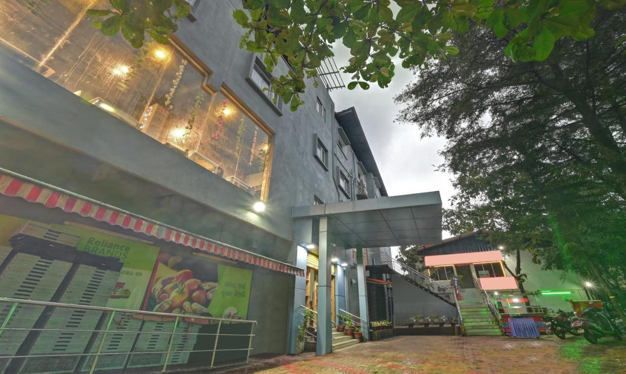 Treebo Paradise Premium Rasulgarh Bhubaneswar Exterior photo